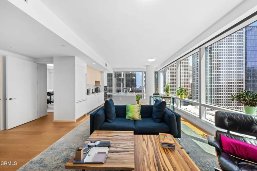 877 Francisco Street #1506 photo 2