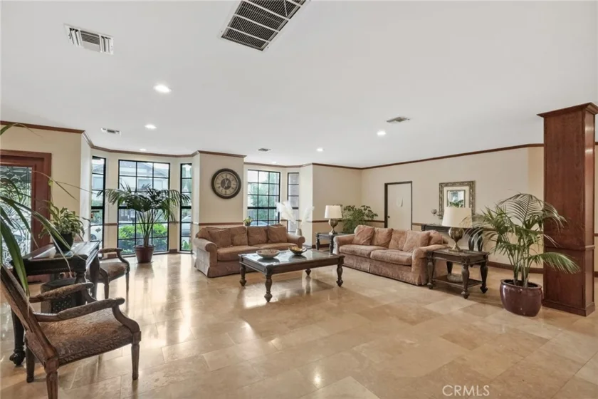 17914 Magnolia Boulevard #135 photo 22