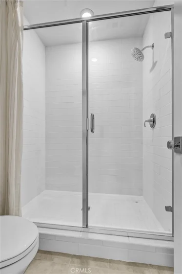 143 Baluster photo 20