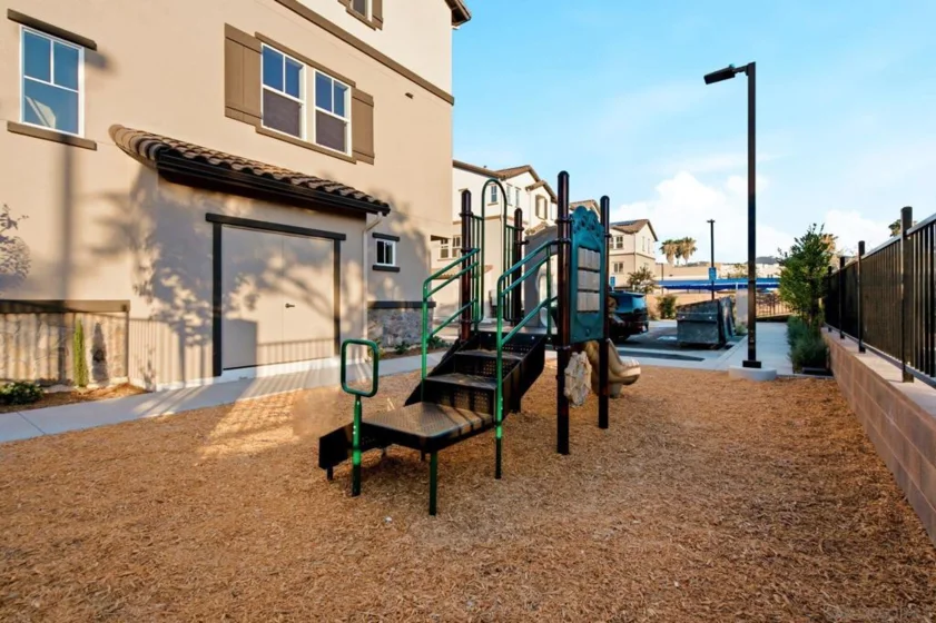 201 Sarina Lane photo 15