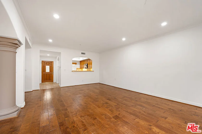 1217 Yale Street #103 photo 16