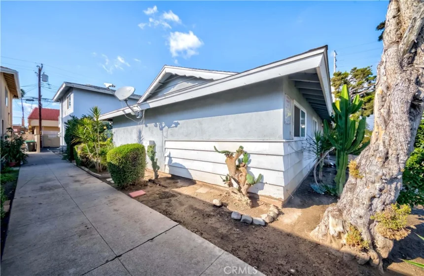 15821 S Myrtle photo 7
