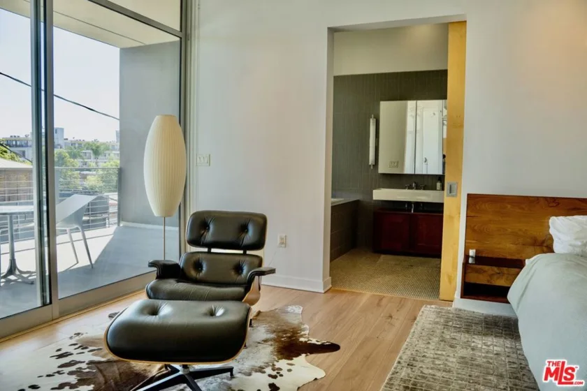 4080 Glencoe Avenue #318 photo 8
