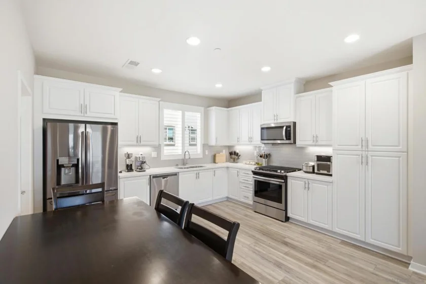 2572 S Escondido Boulevard #808 photo 4