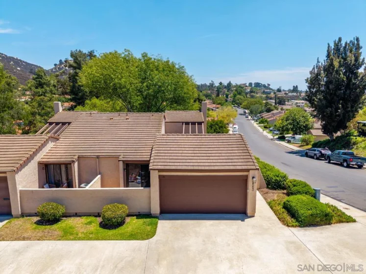 2053 Golden Circle Drive photo 50