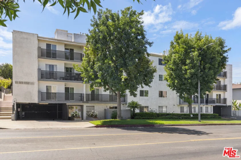 1515 S Beverly Drive #201 photo 1