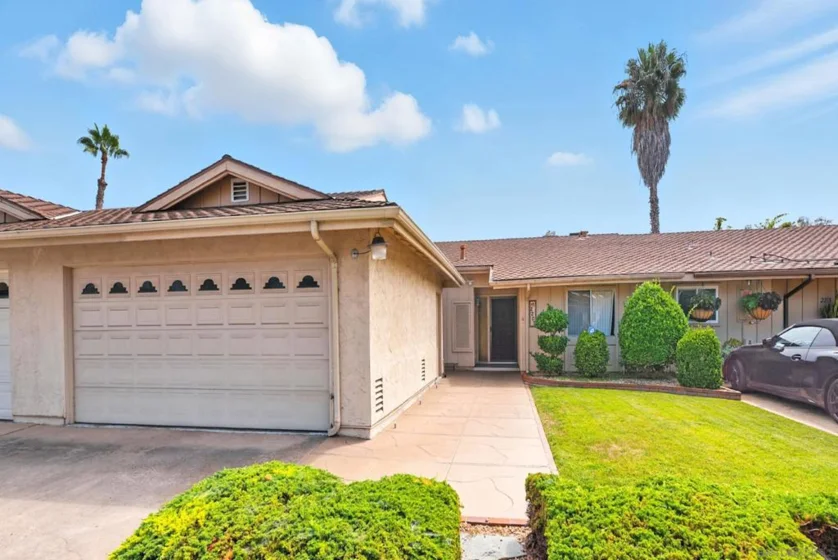 2207 Fairway Court photo 1