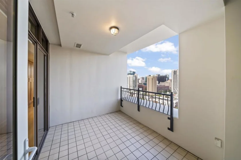 700 W Harbor #2501 photo 46