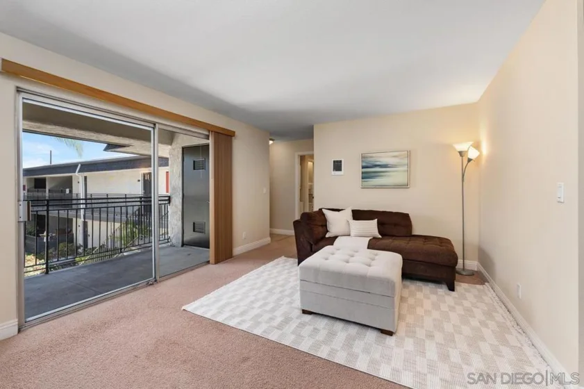 3535 Madison Avenue #210 photo 2