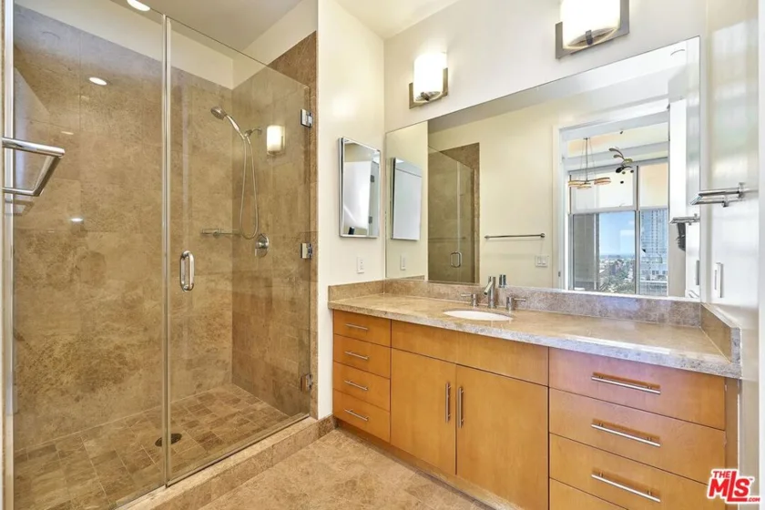 3223 W 6th Street #1005 photo 17