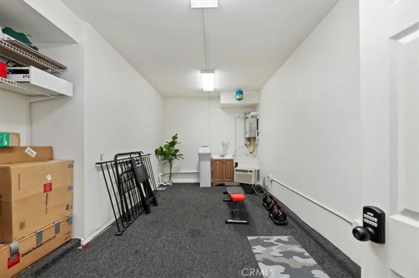 37020 Ascella photo 35