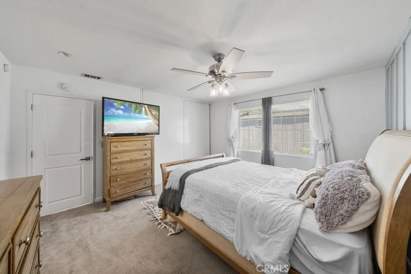 24941 El Roble photo 28