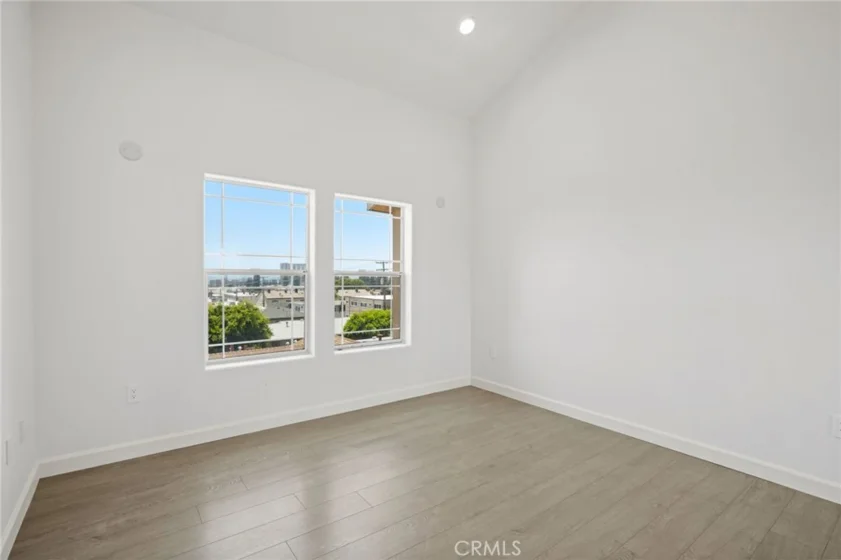 555 E Santa Anita #301 photo 27