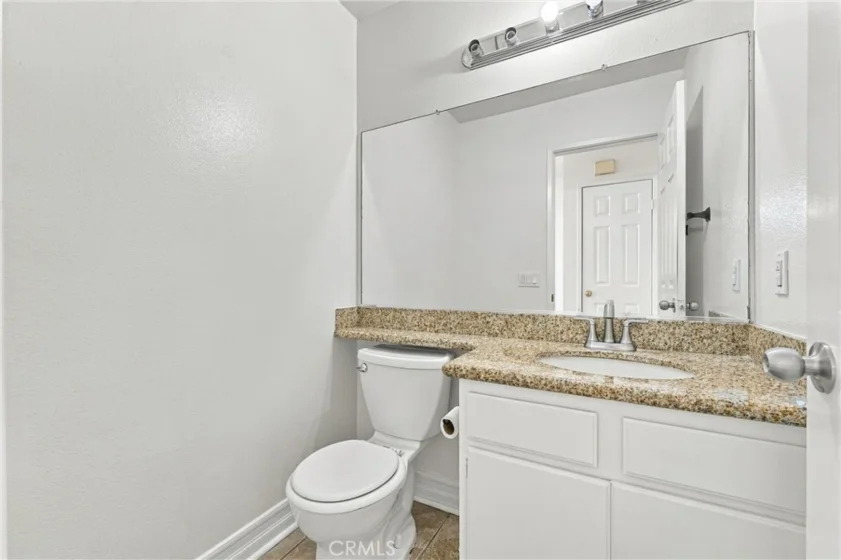 220 Suffolk photo 22