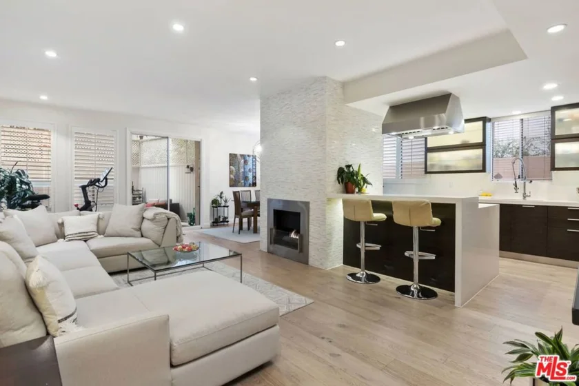 1833 Fairburn Avenue #104 photo 1
