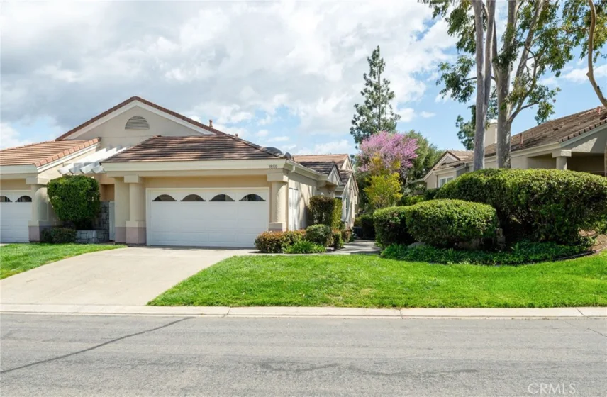 38510 Glen Abbey Lane photo 1