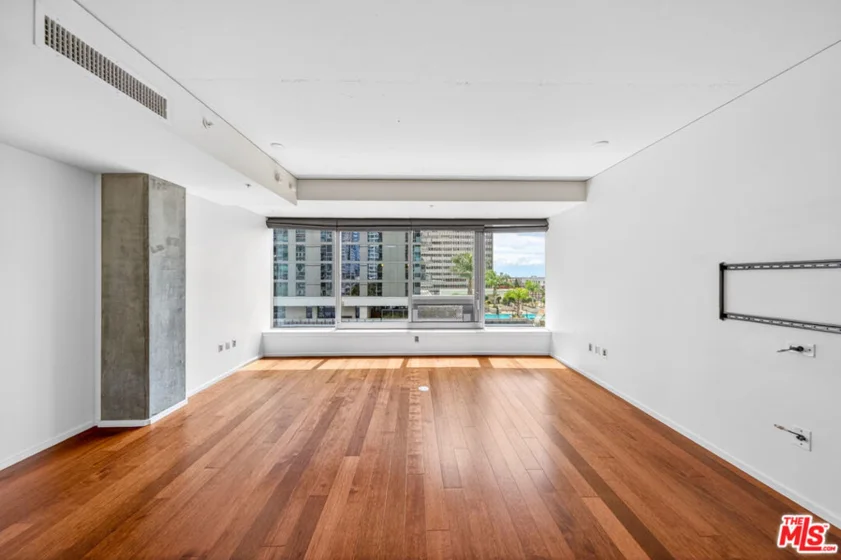 1155 S Grand Avenue #915 photo 29