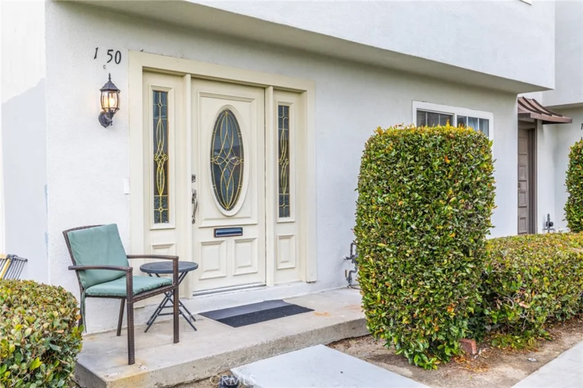 1950 W Glenoaks Avenue #C photo 1