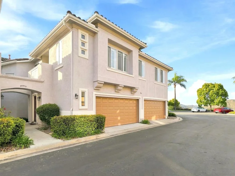 10970 Ivy Hill #2 photo 1