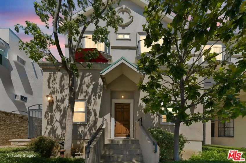 1010 N Curson Avenue #101 photo 13