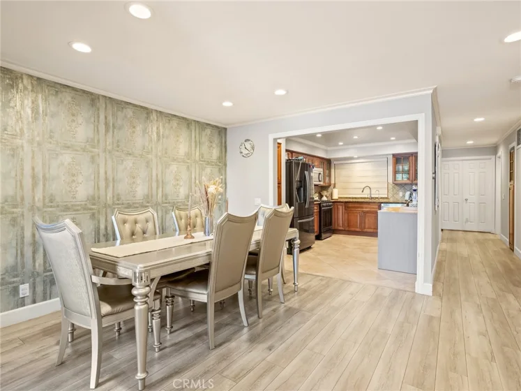 301 N Belmont Street #105 photo 33