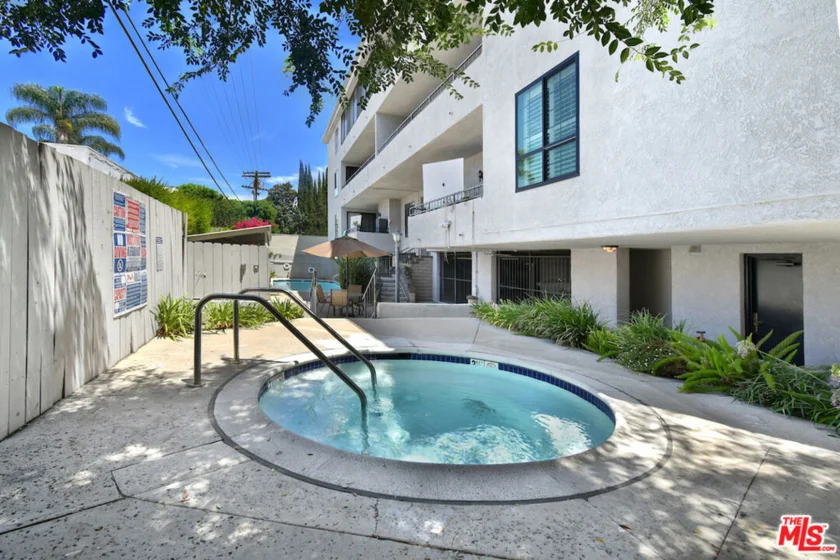 4443 Ventura Canyon Avenue #304 photo 58
