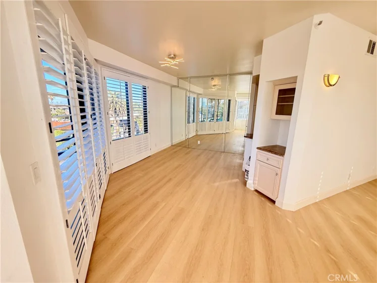 1310 E Ocean #407 photo 18
