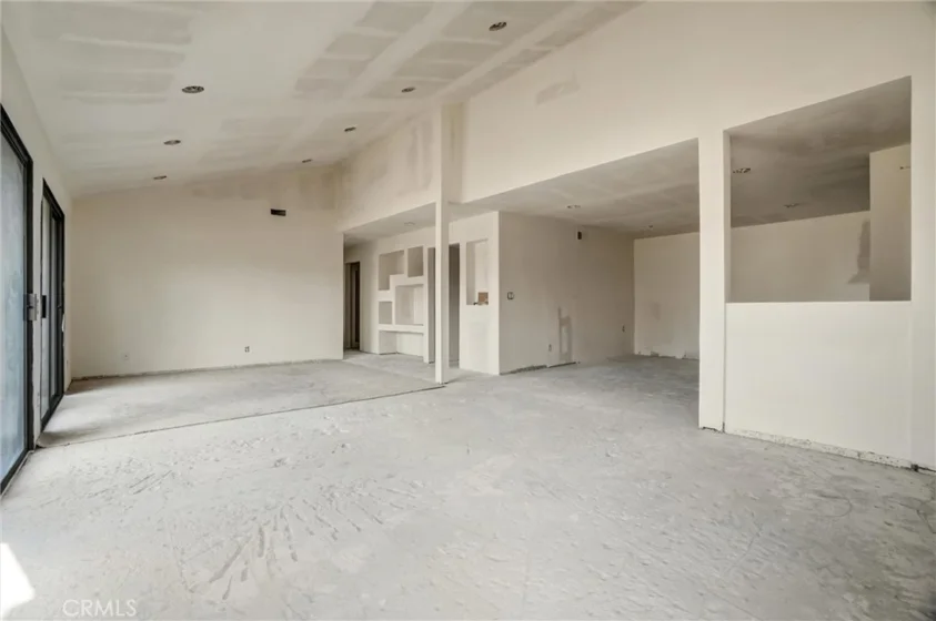 4791 Lago Drive #200 photo 11