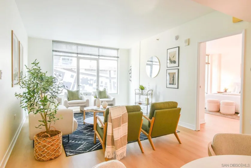 425 W Beech Street #408 photo 3