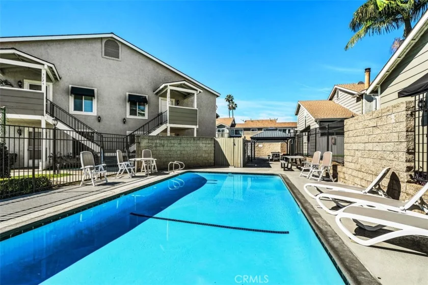 7129 Cerritos Avenue #7 photo 26