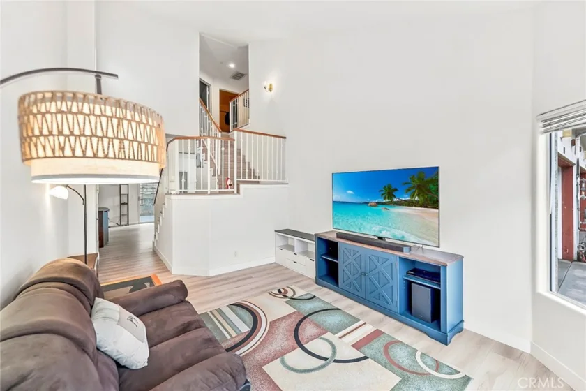 13421 Hubbard St #103 photo 4