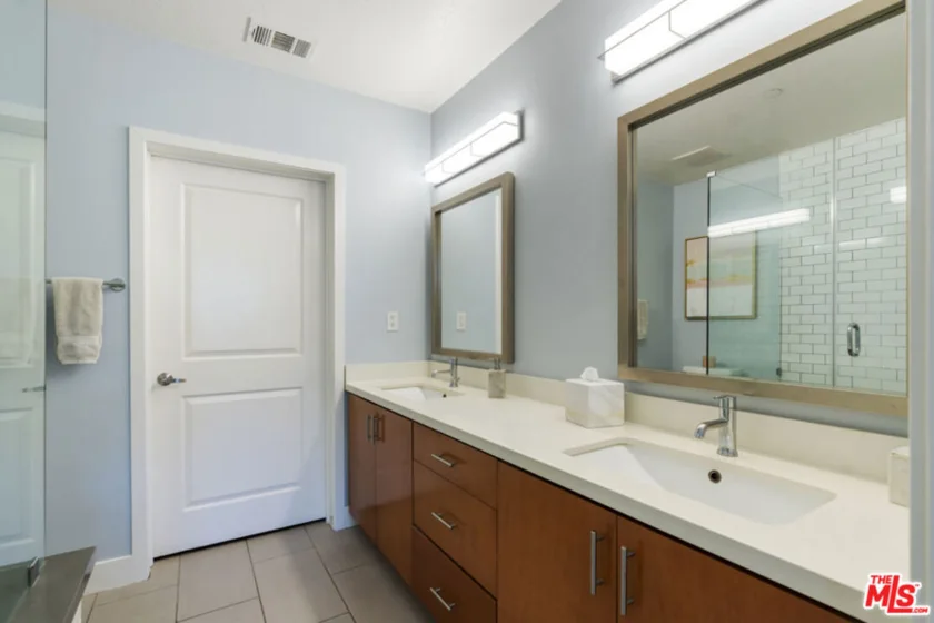13337 Beach Avenue #106 photo 23