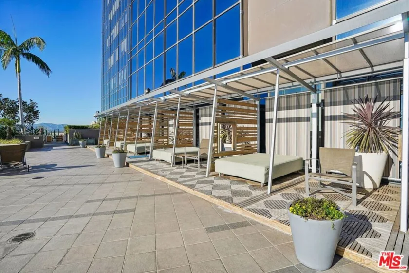 1100 Wilshire Boulevard #2105 photo 34