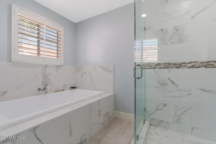 5200 White Oak Avenue #30 photo 4