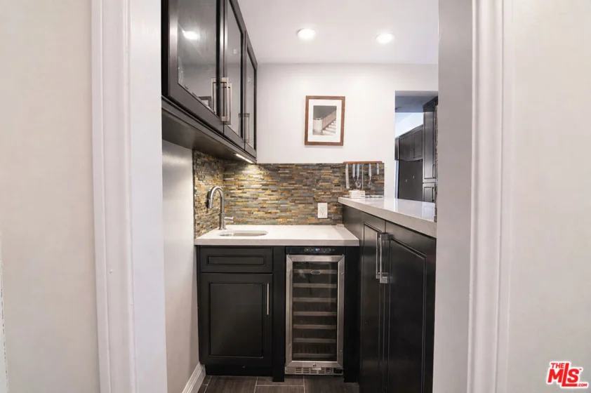 1434 Greenfield Avenue #303 photo 15