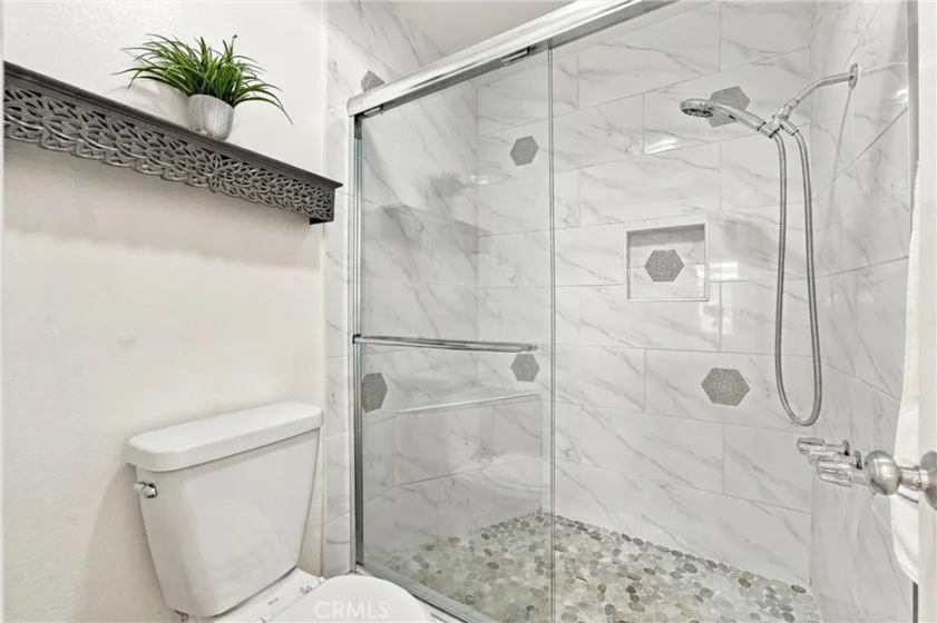 21143 River Glen photo 22