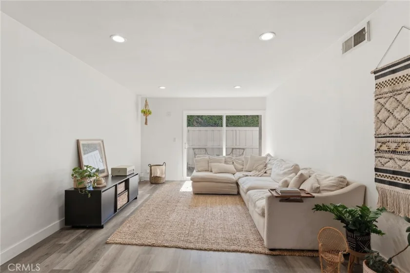 18620 Hatteras Street #157 photo 9