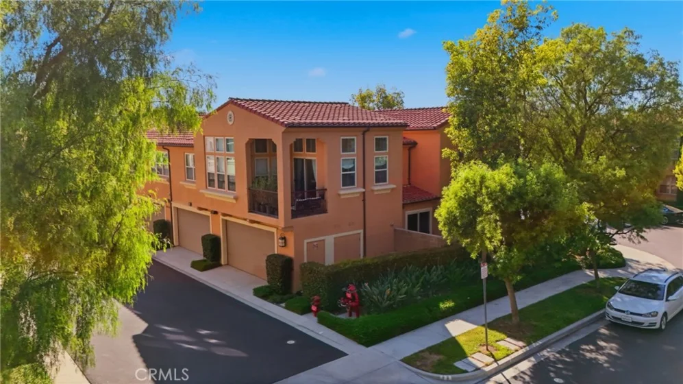 240 Mayfair photo 12