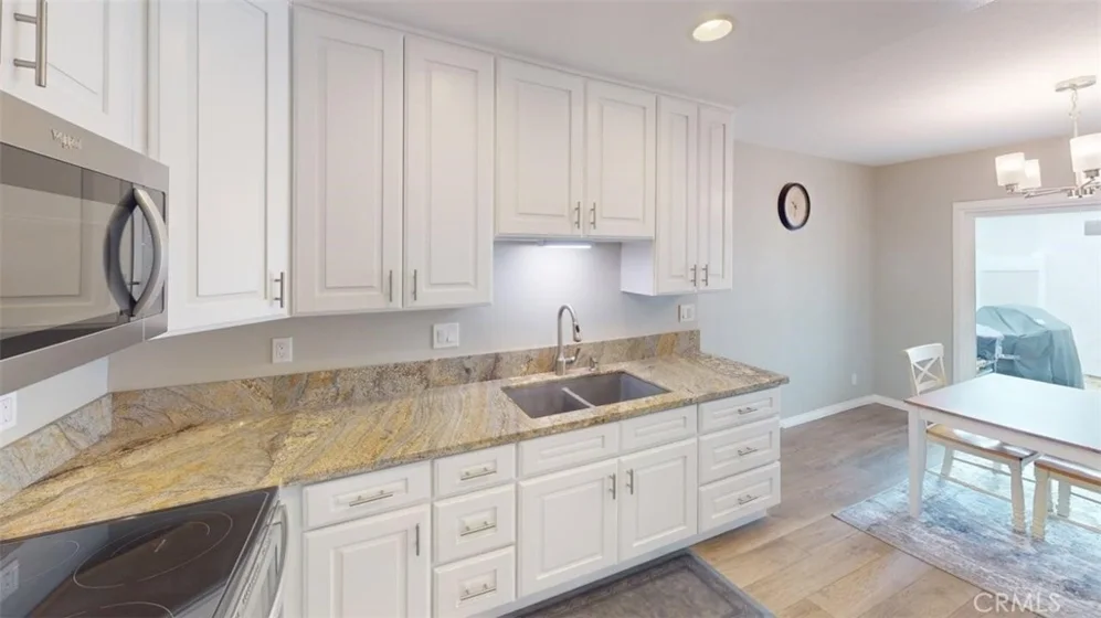 11043 Sherman Way photo 27