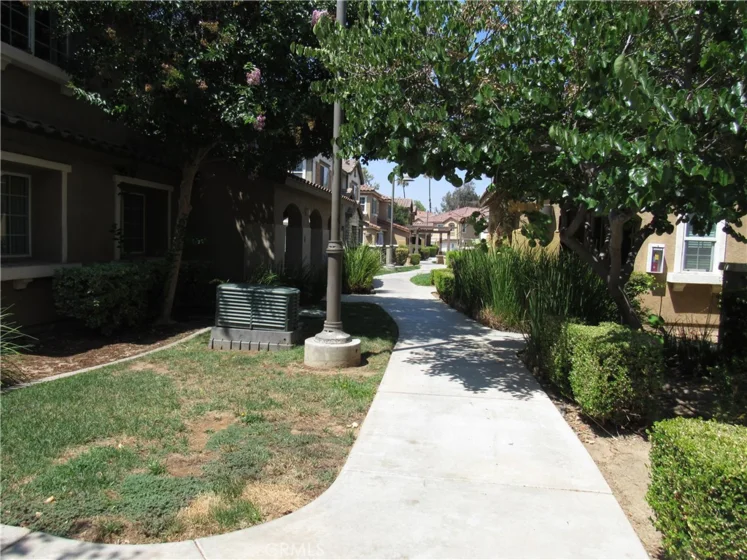 25890 Iris Avenue #B photo 3