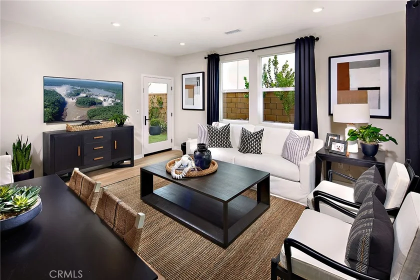 4091 Pomelo Drive photo 1