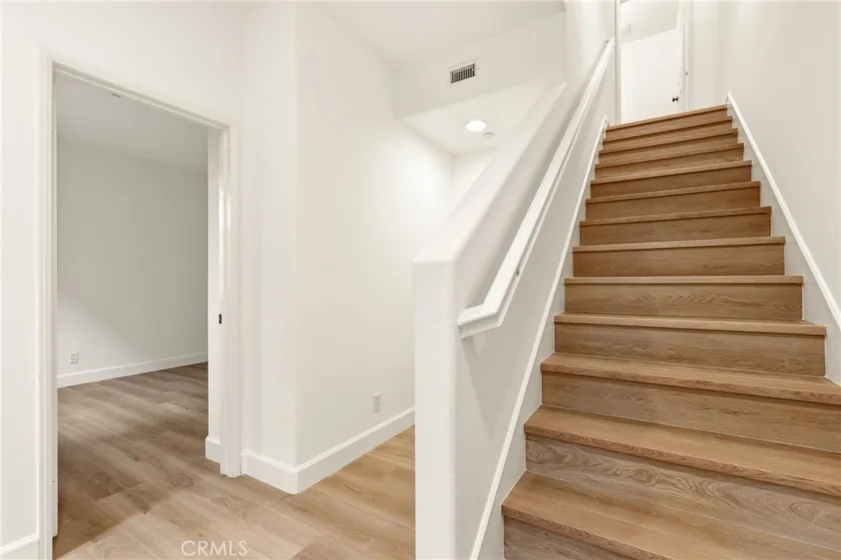 355 Flyers Lane photo 3