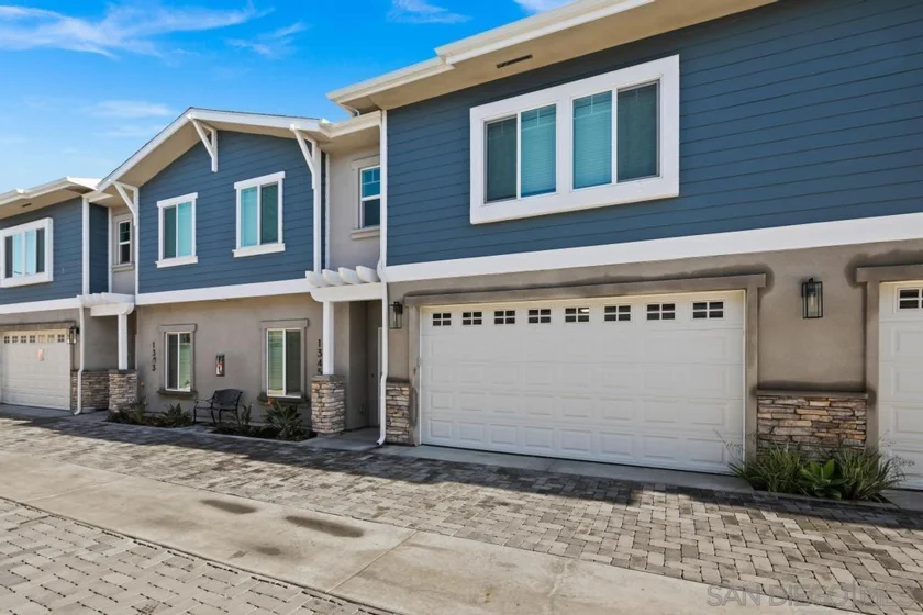 1345 Holly Avenue photo 30
