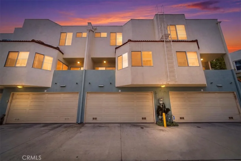 5455 Sylmar #1402 photo 16