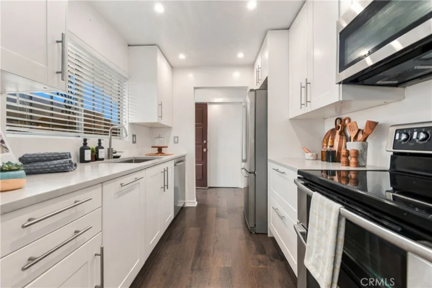 2530 Clairemont Drive #301 photo 11