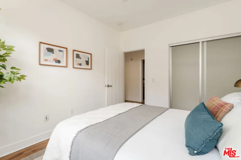 2753 Waverly Drive #601 photo 27