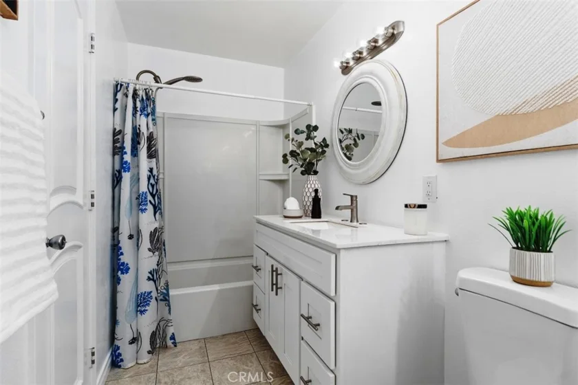 7129 Cerritos Avenue #7 photo 19