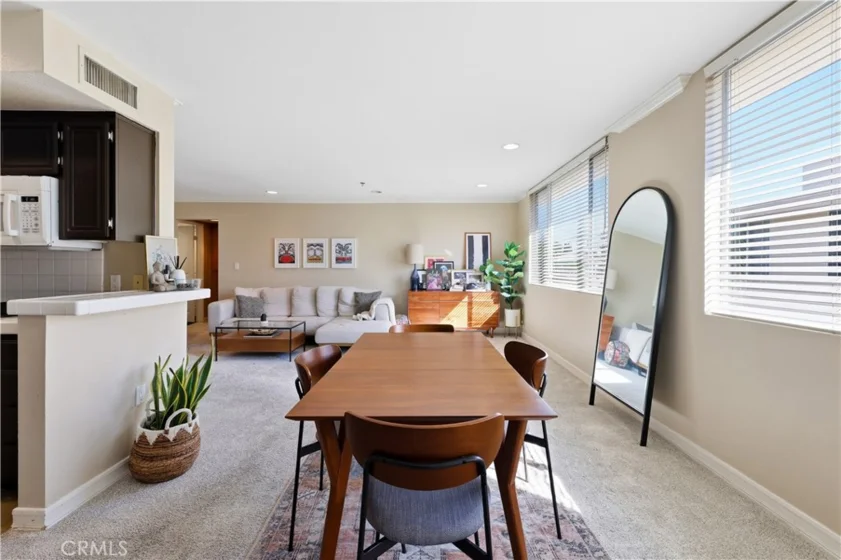 4501 Cedros Avenue #330 photo 4