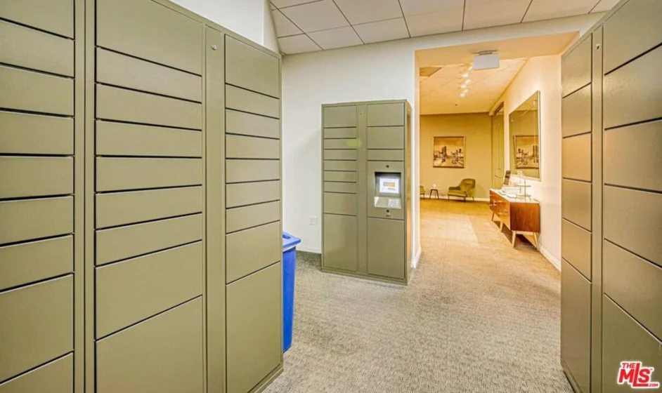 3785 Wilshire Boulevard #1709 photo 46