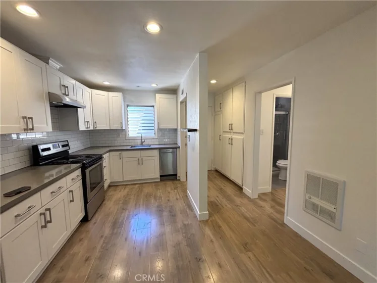 1030 W Macarthur Boulevard #38 photo 5